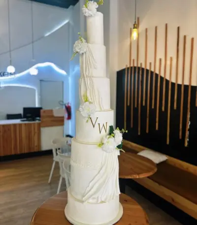 Wedding cake meru